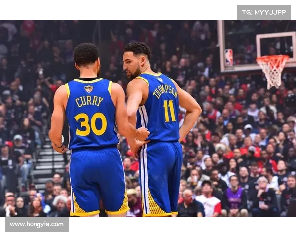 金州勇士重塑辉煌之路：从汤普森复苏到库里领军新篇章