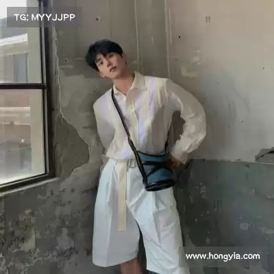 滑颢清